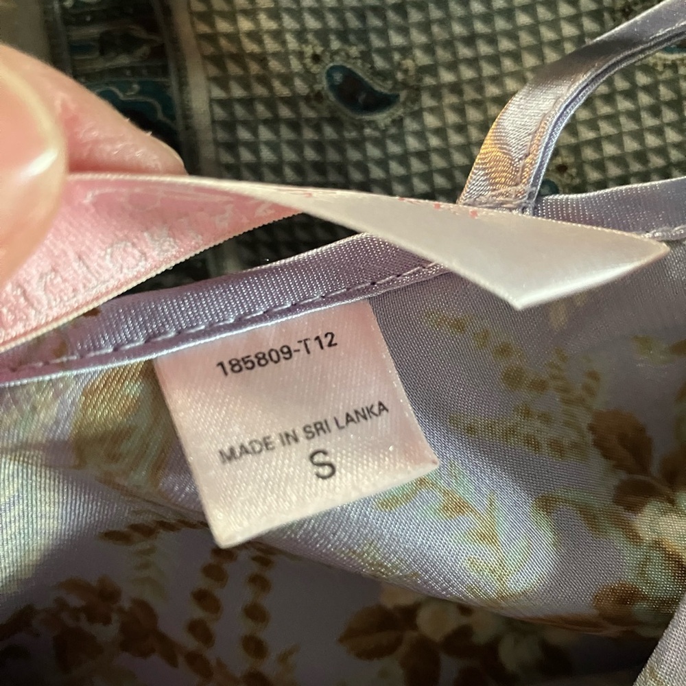 Vintage Victoria's Secret Lavender Floral Chemise with Pink Lace - Picture 8 of 9